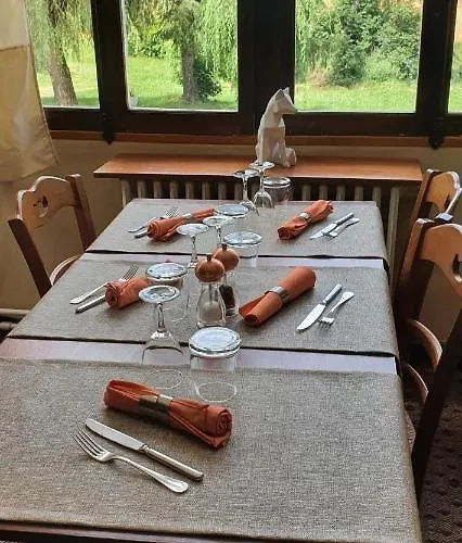 Le Vieux Tilleul 2* Seyne