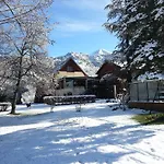Le Vieux Tilleul 2* Seyne
